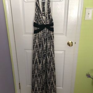 BCBG MaxAzria Beautiful print Dress